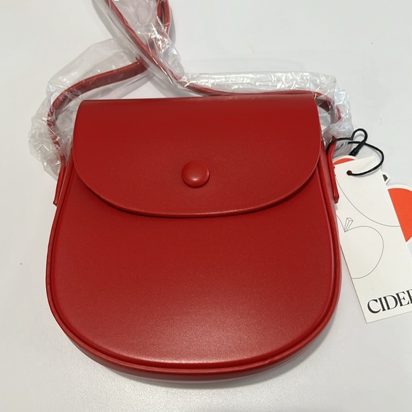 NWT Cider Classic Mini, Red, Crossbody, Faux Leather, Adjust Strap, Bag, Purse - Picture 8 of 16